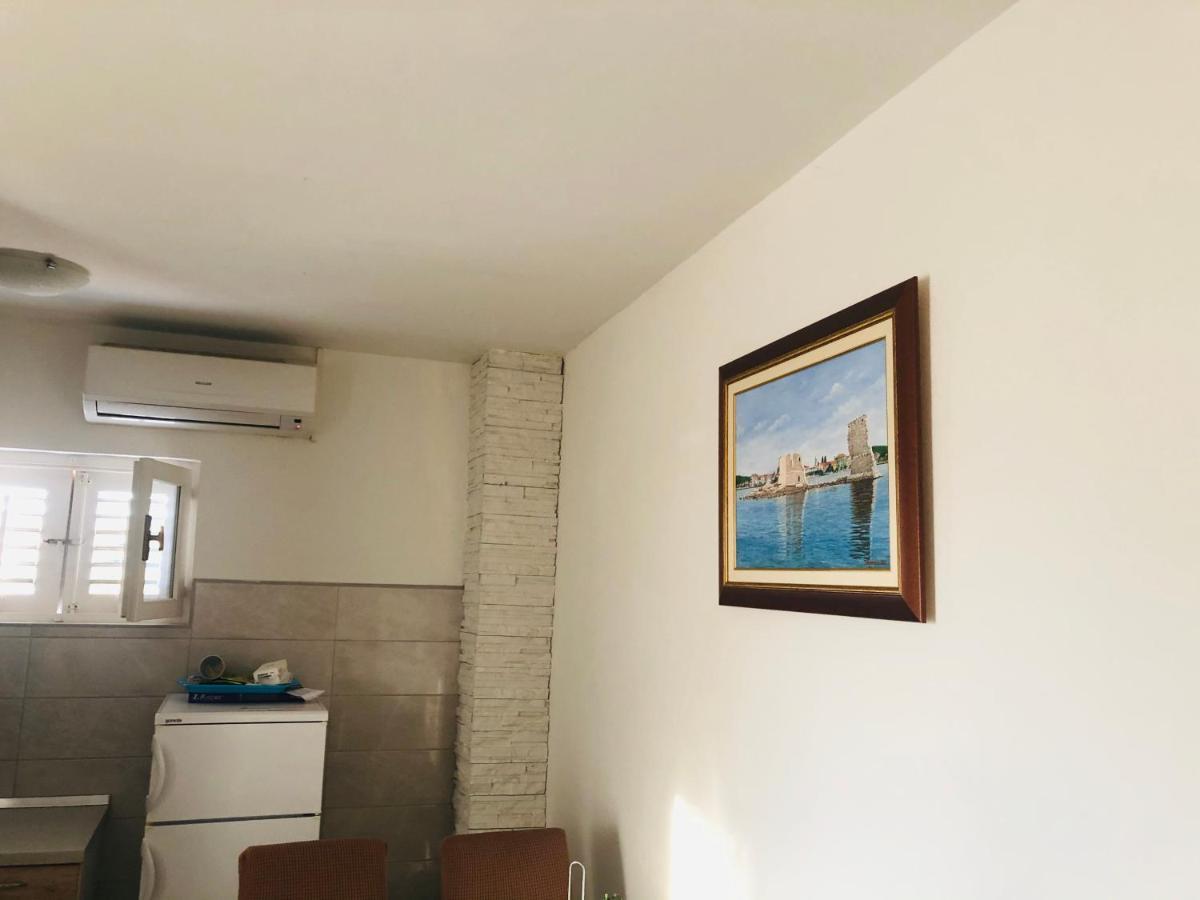 Apartmani Veronika Sukošan Eksteriør bilde